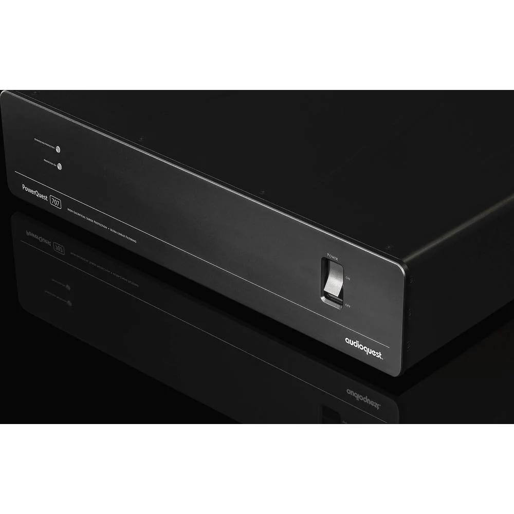 AudioQuest PQ707NA PowerQuest 707 12-Outlet Power Conditioner & Non-Sacrificial Surge Protector - Image 3