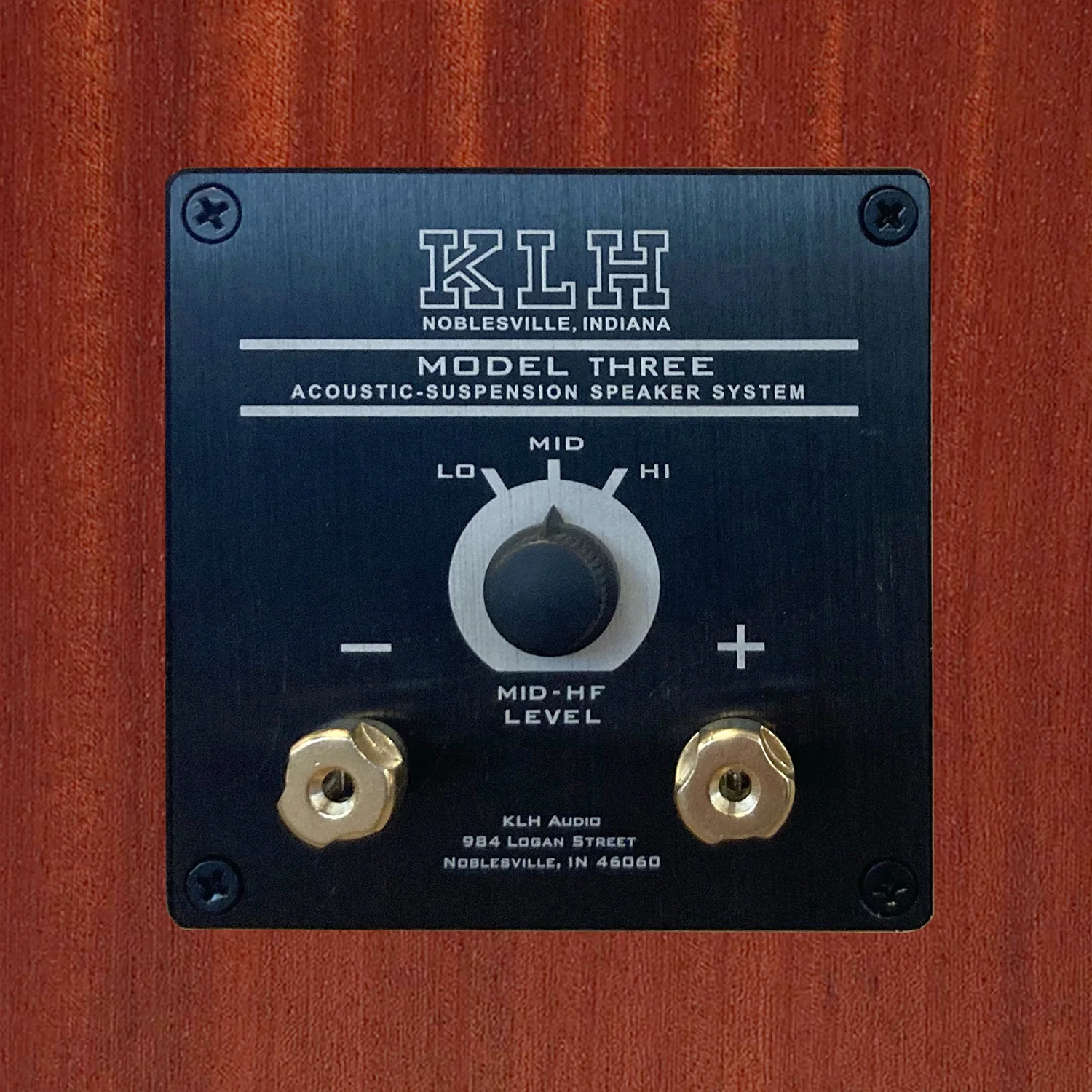 KLH KLHF00073 Model 3 Bookshelf Speaker - West African Mahogany - Image 4