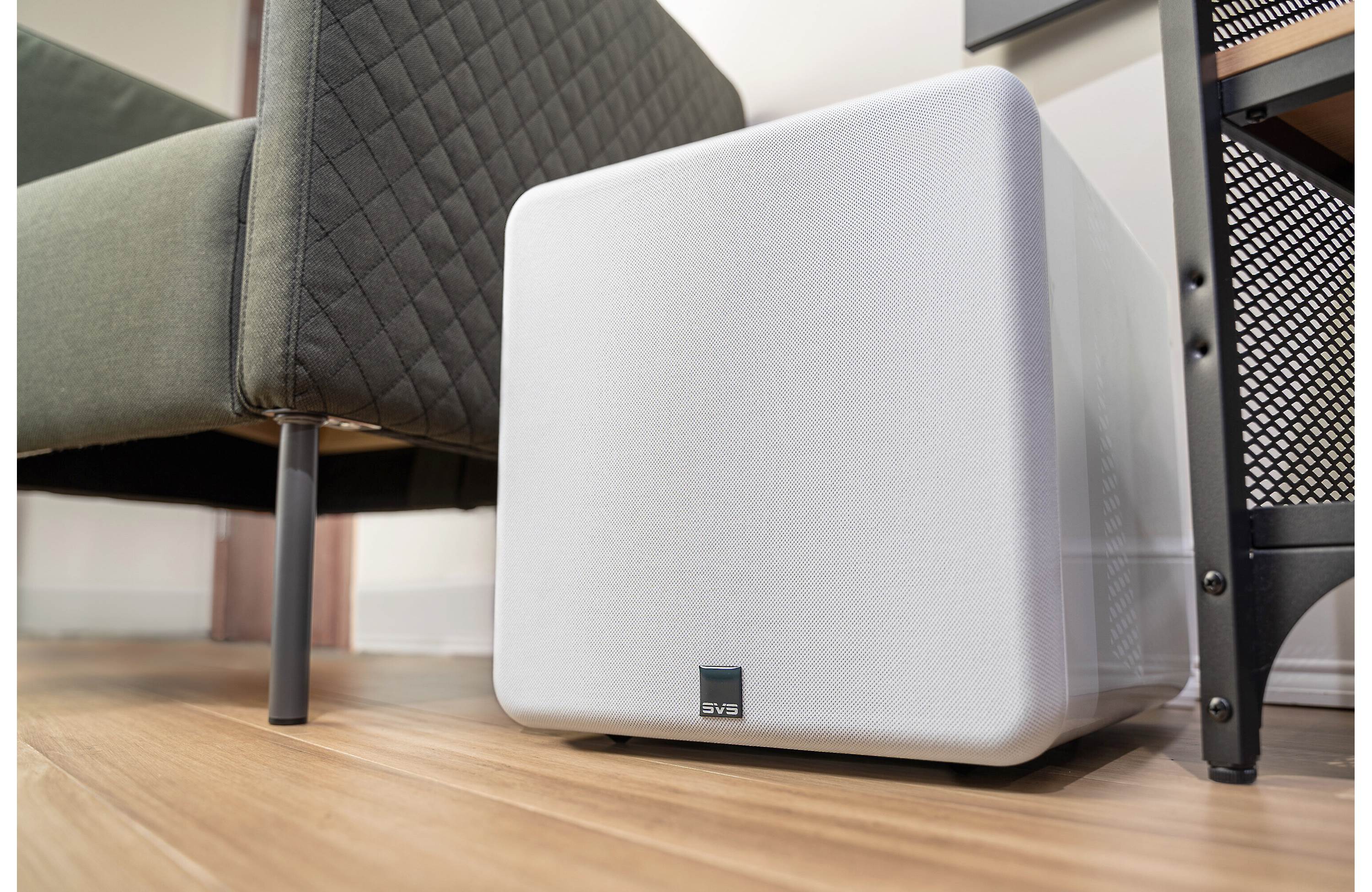 SVS SB-1000 Pro 12" powered subwoofer with digital processing and parametric equalization controls (Piano Gloss White) - Image 2